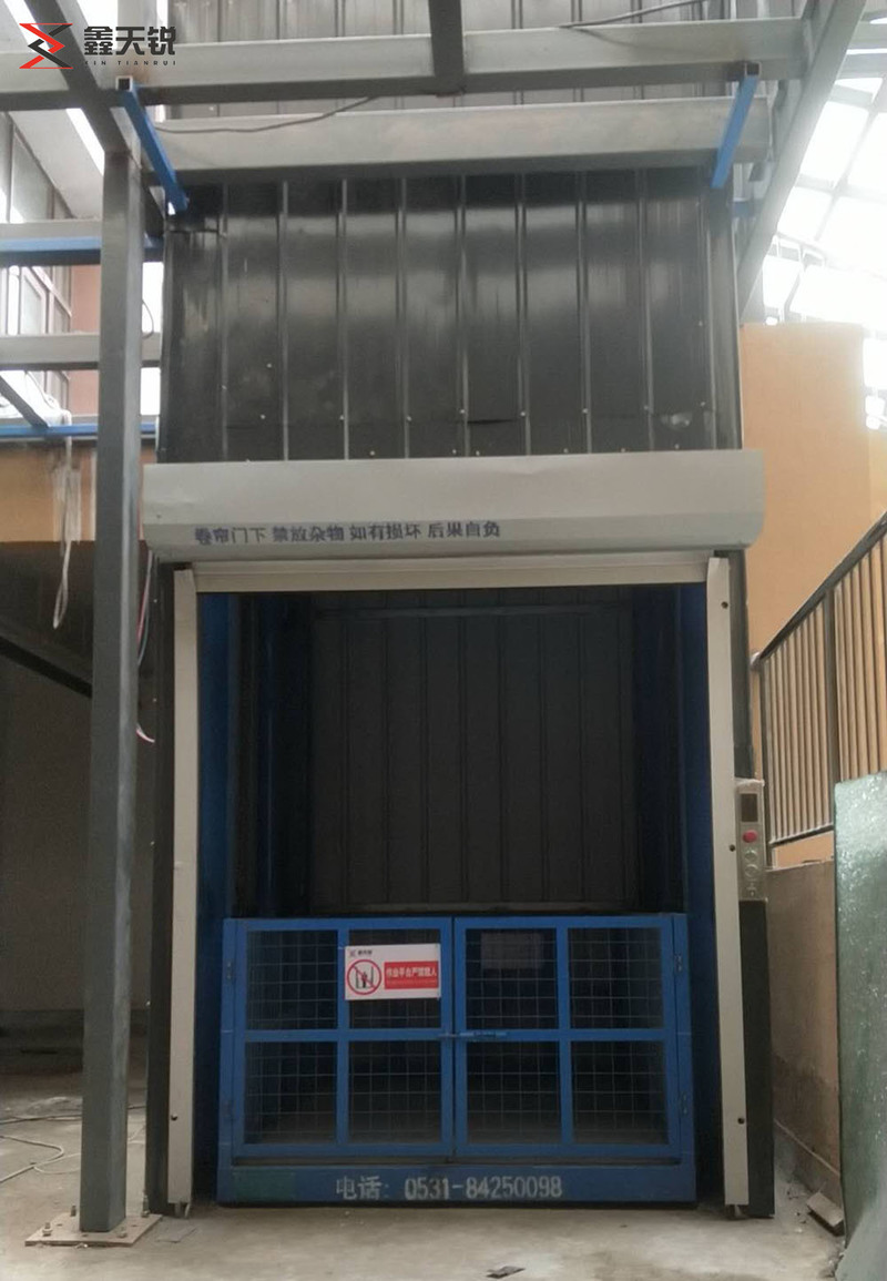 可克达拉双轨双缸液压货梯